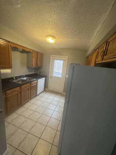 Main picture of 14 Kelley St