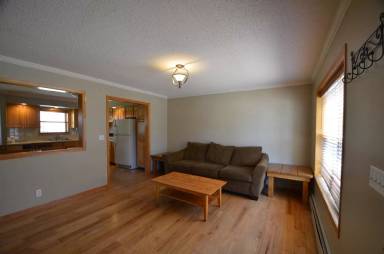 Main picture of 247 Huron Rd