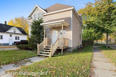 Main picture of 1019 N Division St