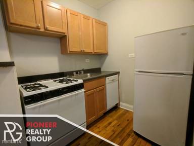 Main picture of 837 W Wolfram Apartments