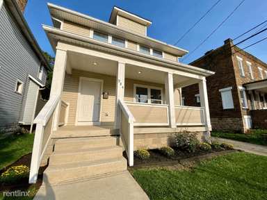 Main picture of 984 Heyl Ave