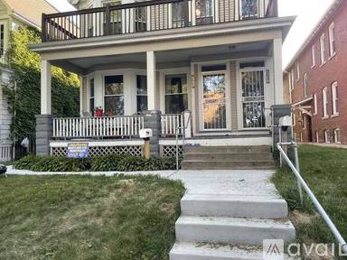 Main picture of 2625 N Humboldt Blvd