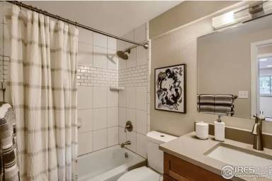 Main picture of 745 Thomas Dr