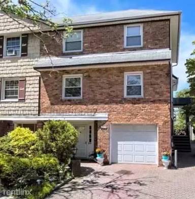 Main picture of 5762 228th St