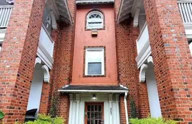 Main picture of 807 N Sheppard St