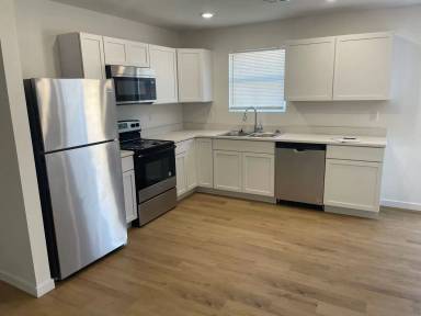 Main picture of 311 N Center St