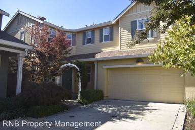 Main picture of 140 Soaring Hawk Ln