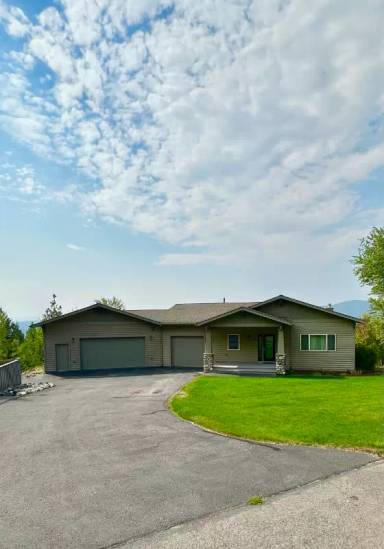 Main picture of 835 Highland Dr