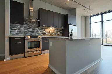 Main picture of 156 W Roosevelt Rd