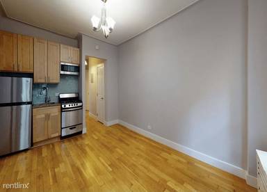 Main picture of 209 W 21st St