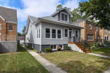 Main picture of 3022 N Nottingham Ave
