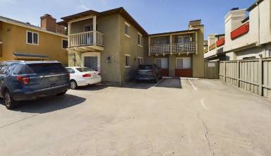 Main picture of 4338 Campus Ave