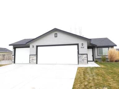 Main picture of 956 S Hebgon Lake Ave