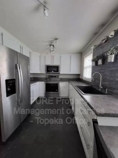 Main picture of 6300 W 80th Ter