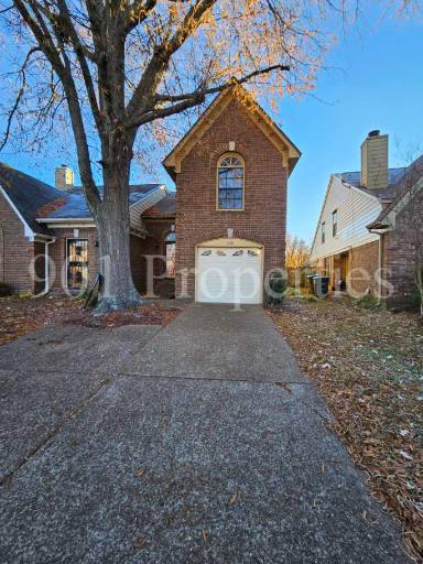 Main picture of 1626 Oaken Bucket Dr