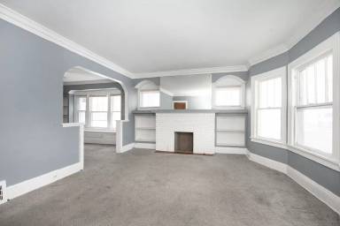 Main picture of 3584 E 151st St
