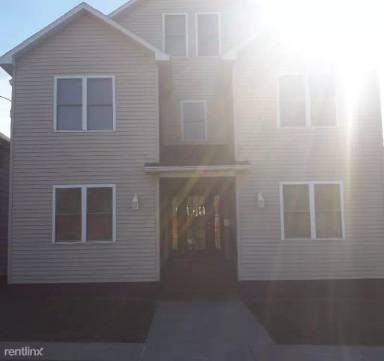Main picture of 332 Green St
