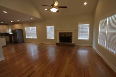 Main picture of 1111 Runningvine Ln