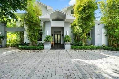 Main picture of 7330 SW 105th Ter