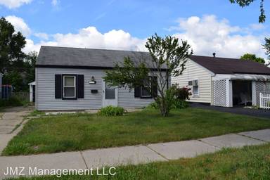 Main picture of 19170 Roscommon St