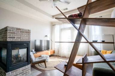 Main picture of 401 16th St NW
