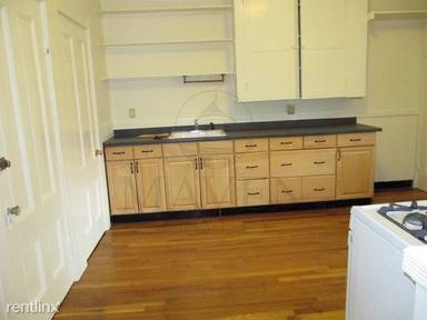 Main picture of 85 College Ave