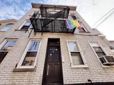 Main picture of 15 Sherman Ave