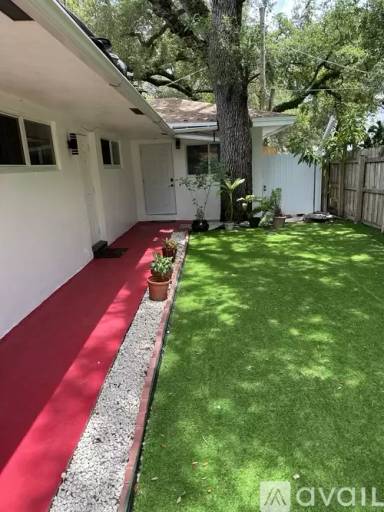 Main picture of 6100 SW 35th St