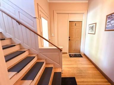 Main picture of 205 N 18th Ave E