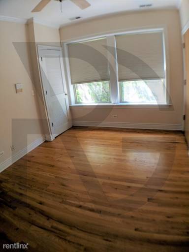 Main picture of 1210-1216 W Waveland Ave Apartments