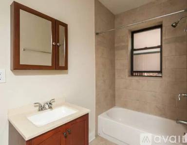 Main picture of 620-30 W Cornelia Ave