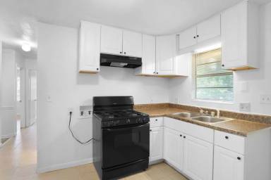 Main picture of 2932 Harlan Dr