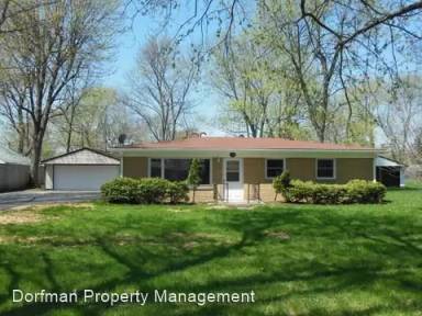 Main picture of 136 S Boehning St