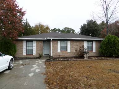 Main picture of 201 Garden Cir