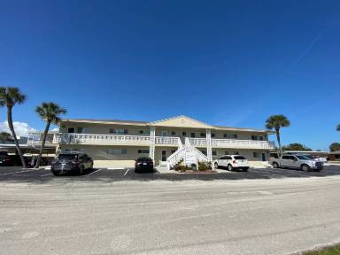 Main picture of 335 N Causeway