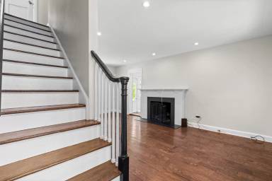 Main picture of 4724 River Rd
