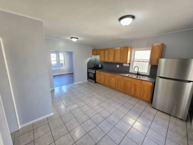 Main picture of 163 Robinson Ave