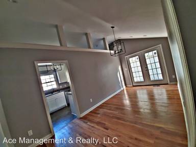 Main picture of 1903 Enolam Blvd SE
