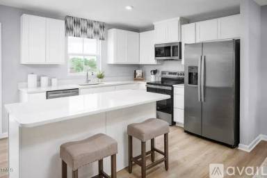 Main picture of 115 Port Charlotte Ct