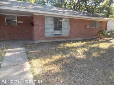 Main picture of 3909 Aspen St