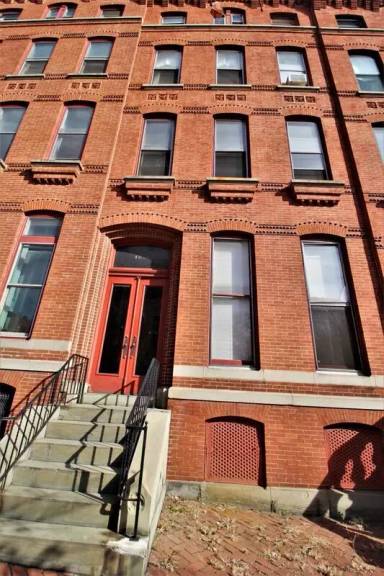 Main picture of 1621 Park Ave