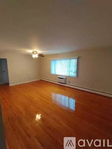 Main picture of 3 Myrtle Ave