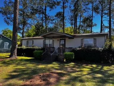 Main picture of 106 Trixie St