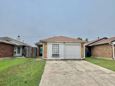 Main picture of 1416 SW 96th St