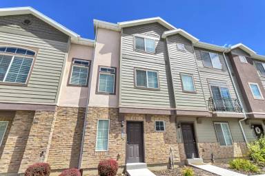 Main picture of 27 E 8330 S