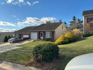 Main picture of 396 Diana Ct