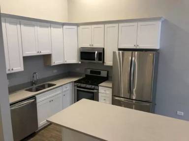 Main picture of 2130 W Rice St