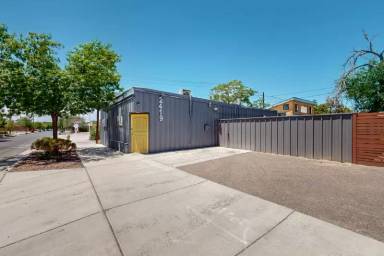 Main picture of 2419 Lead Ave SE