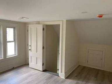 Main picture of 72 Charles St