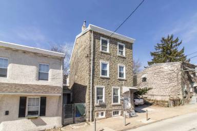 Main picture of 448 Krams Ave